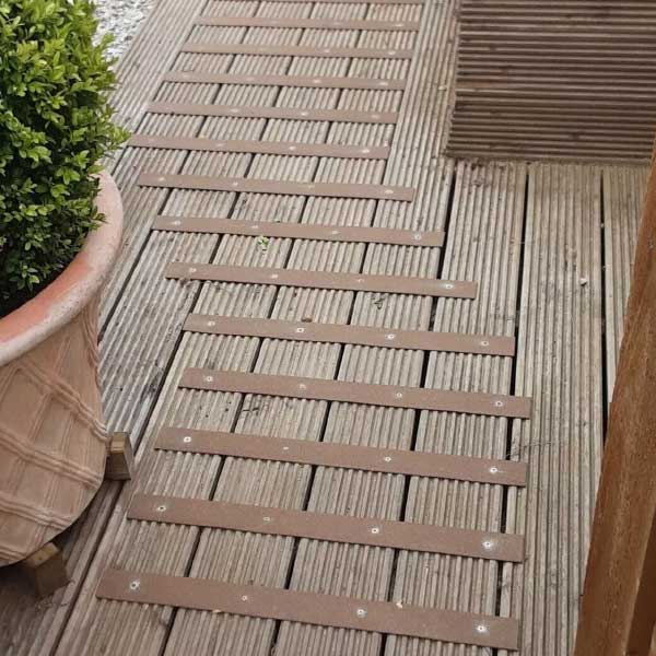 50mm Pre Drilled Non Slip GRP Decking Strips For Slippery Decking